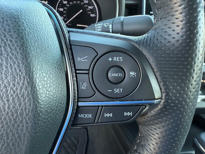 Toyota Avalon Vehicle Image 15