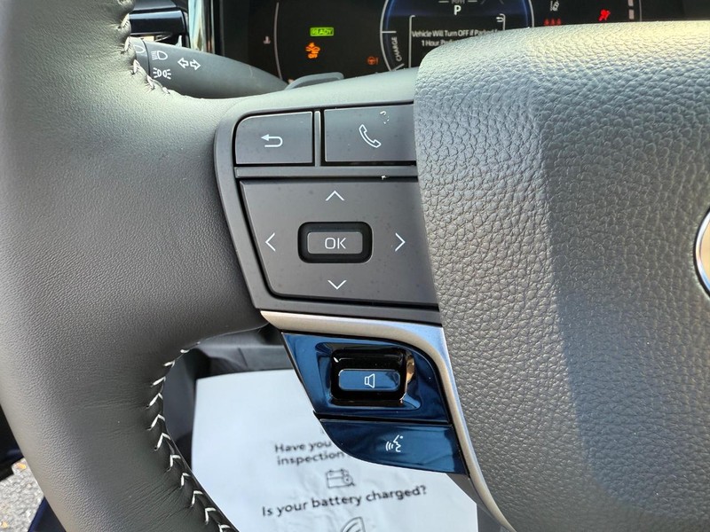 Toyota Camry Vehicle Image 07