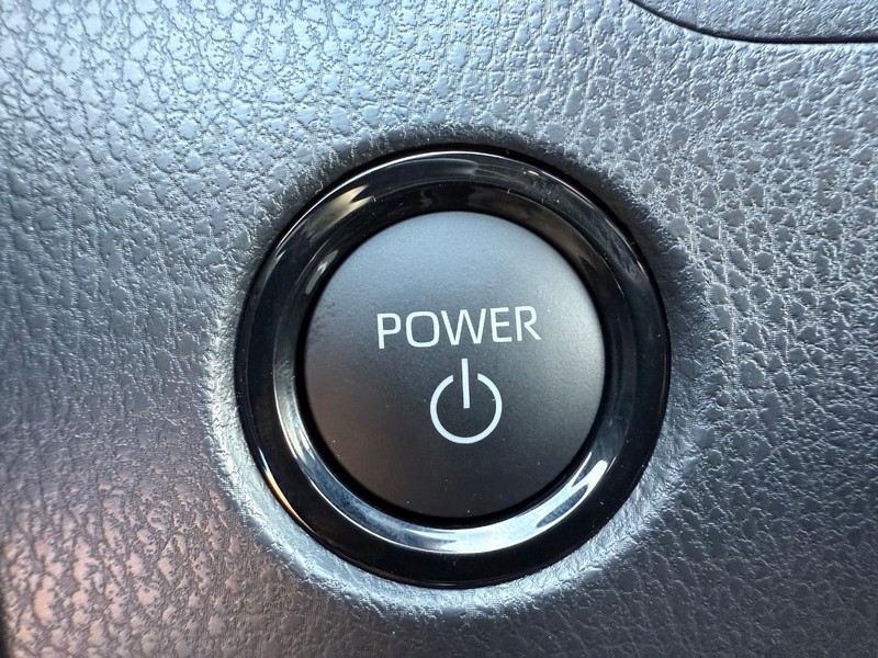 Toyota Camry Vehicle Image 09
