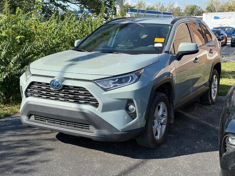 Toyota RAV4 Vehicle Image 02