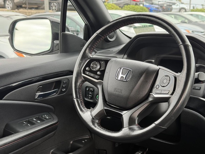 Honda Pilot Vehicle Image 15