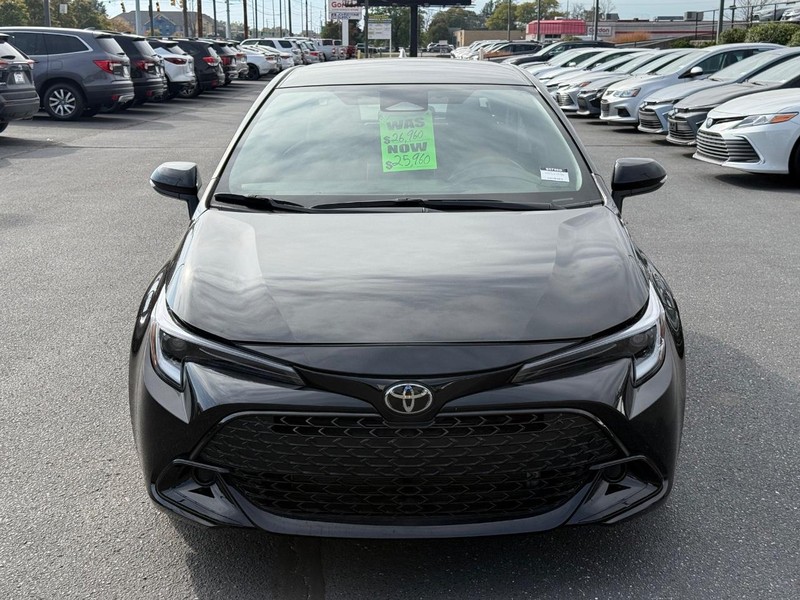 Toyota Corolla Hatchback Vehicle Image 09