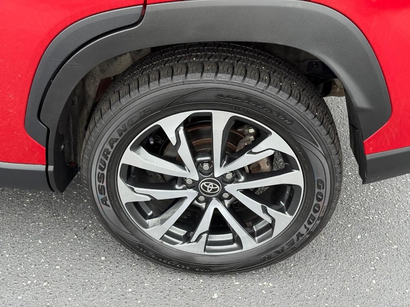 Toyota Corolla Cross Vehicle Image 06