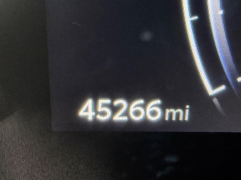 Toyota Corolla Cross Vehicle Image 23