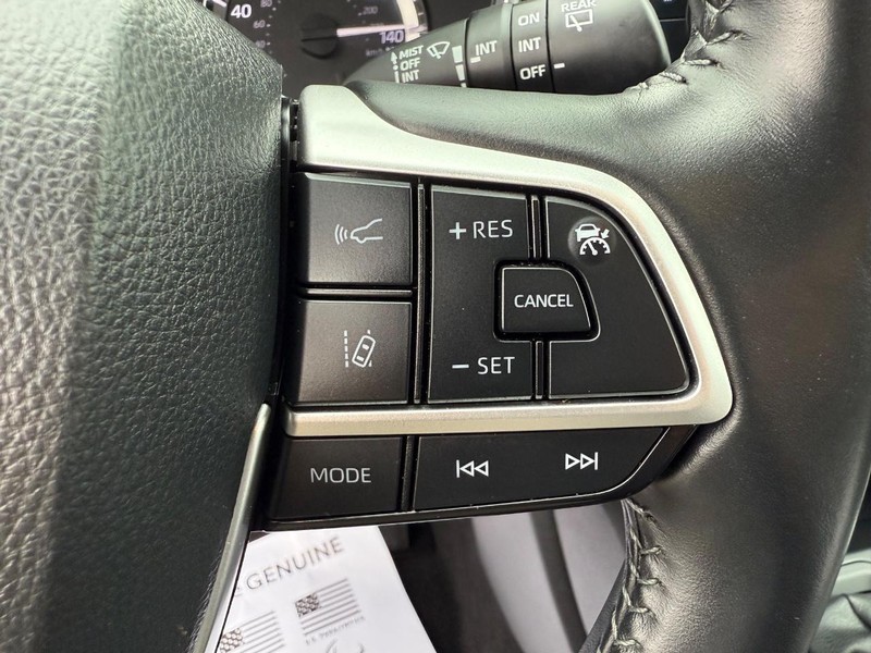 Toyota Highlander Vehicle Image 17