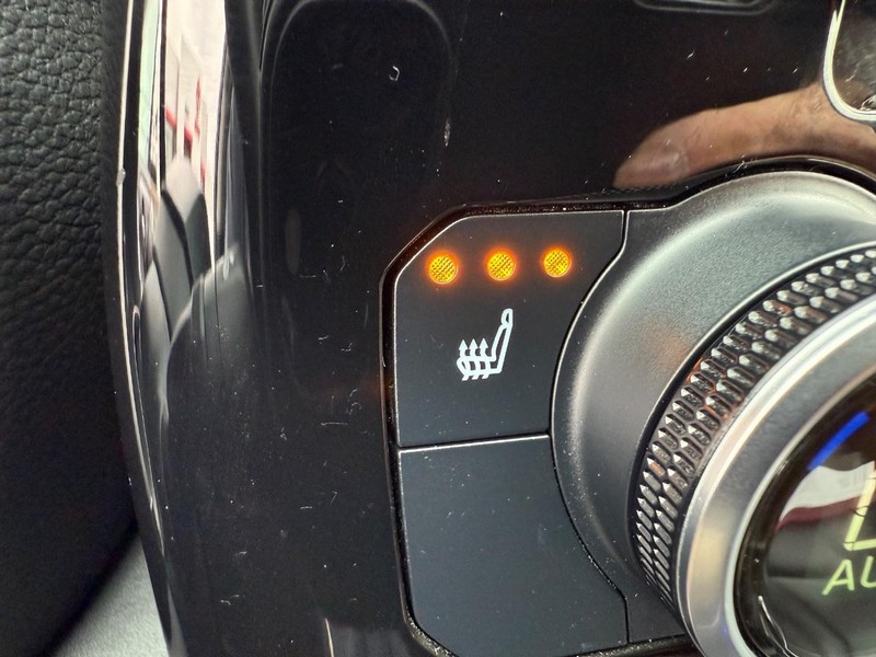 Toyota Highlander Vehicle Image 19