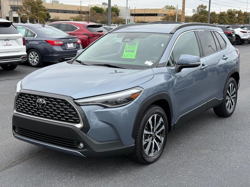 Toyota Corolla Cross Vehicle Image 08