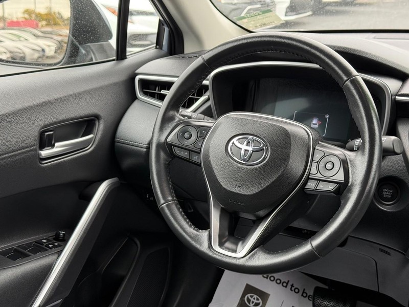 Toyota Corolla Cross Vehicle Image 12