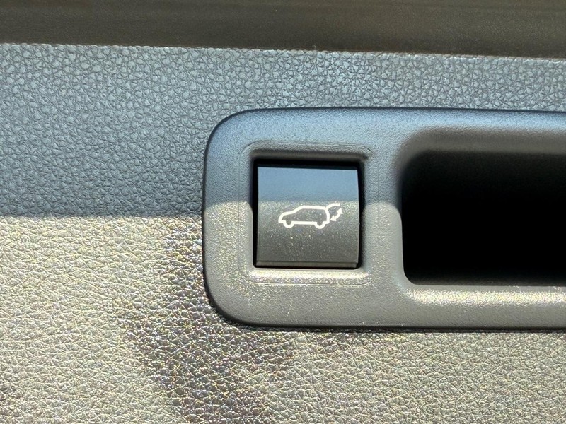 Toyota Highlander Vehicle Image 08