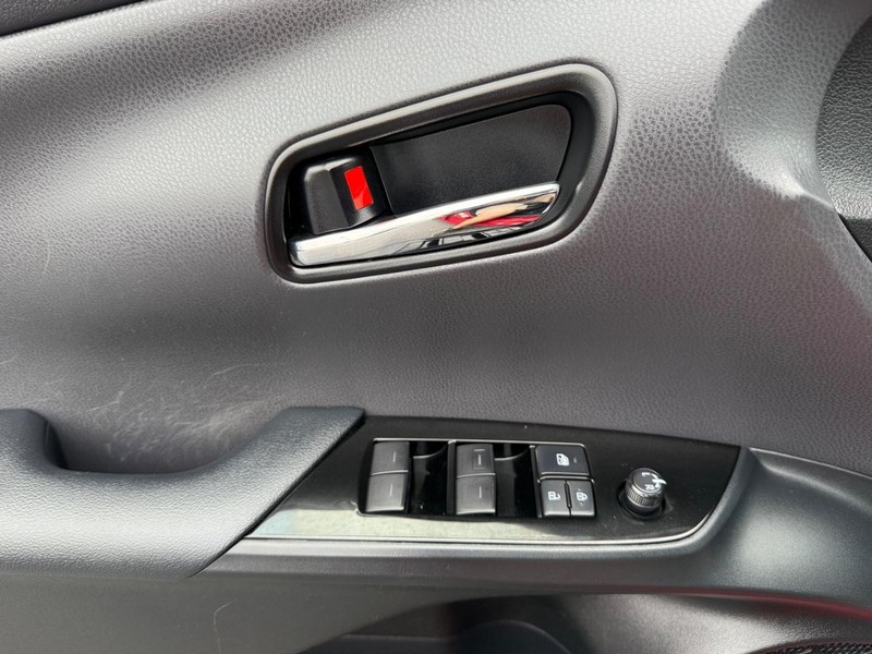 Toyota Prius Vehicle Image 23