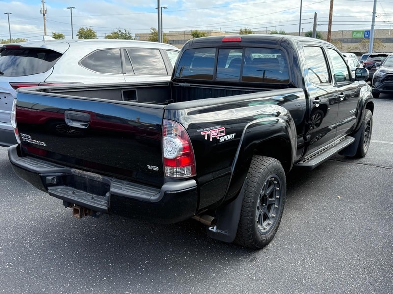 Toyota Tacoma Vehicle Image 04