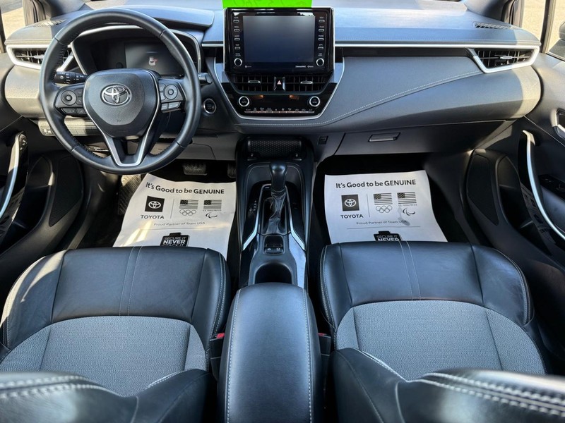 Toyota Corolla Hatchback Vehicle Image 11