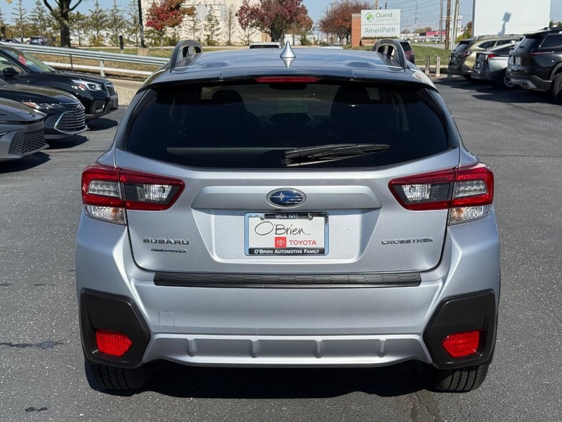 Subaru Crosstrek Vehicle Image 04