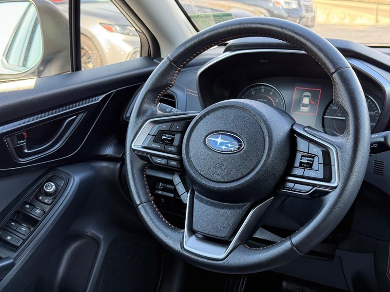 Subaru Crosstrek Vehicle Image 12