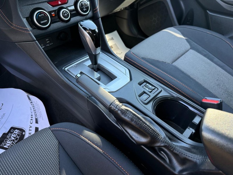 Subaru Crosstrek Vehicle Image 19