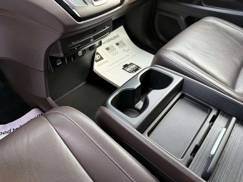 Honda Odyssey Vehicle Image 23
