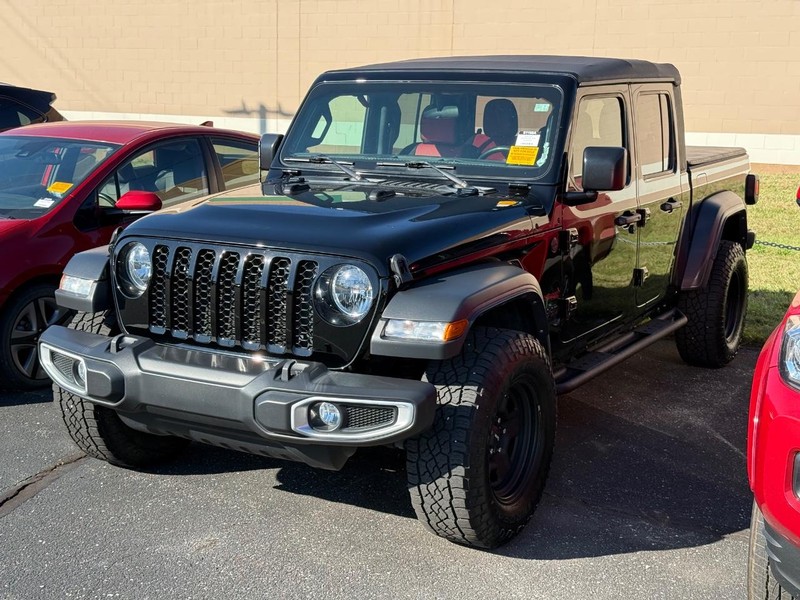 Jeep Gladiator Vehicle Image 02