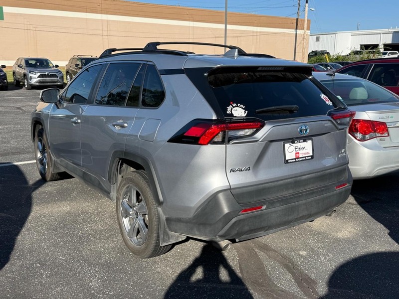 Toyota RAV4 Vehicle Image 03