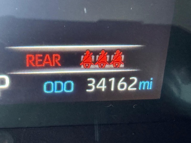 Toyota RAV4 Vehicle Image 25