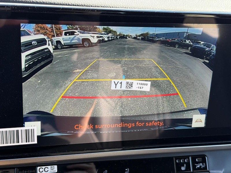 Toyota Camry Vehicle Image 13