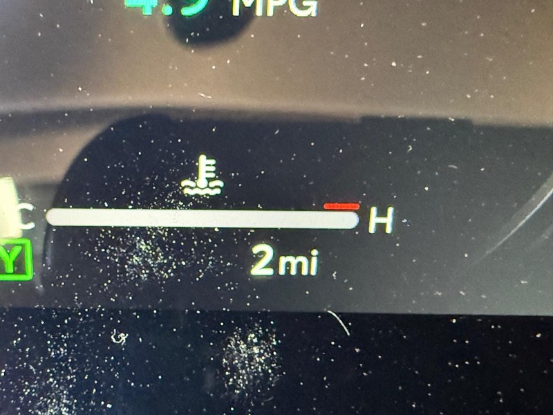 Toyota Camry Vehicle Image 18