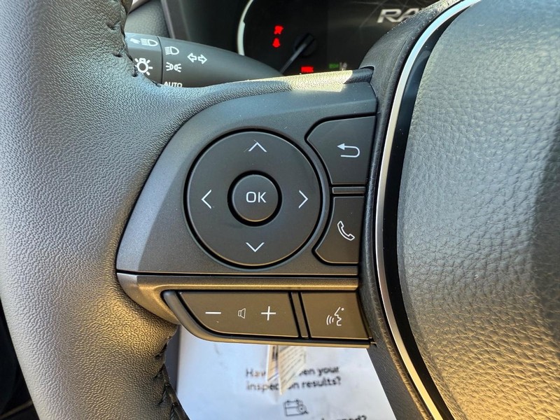 Toyota RAV4 Vehicle Image 08