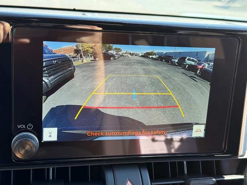 Toyota RAV4 Vehicle Image 13