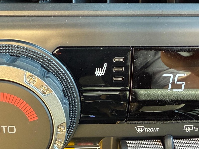 Toyota Tacoma 4WD Vehicle Image 10