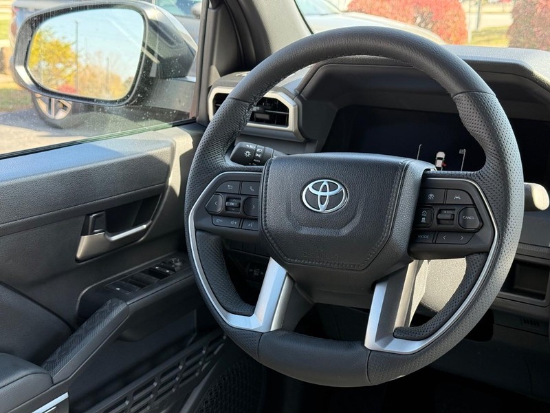 Toyota Tacoma 4WD Vehicle Image 06