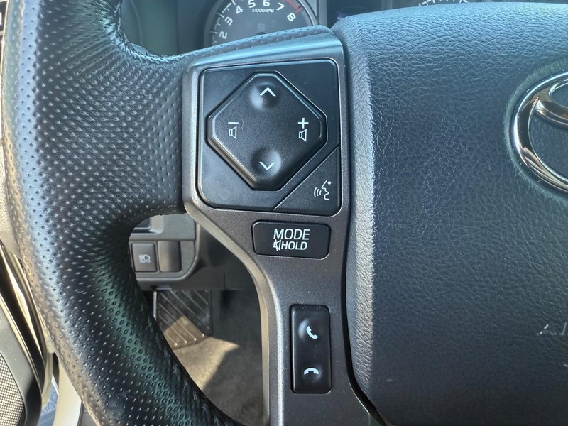 Toyota Tacoma 4WD Vehicle Image 13