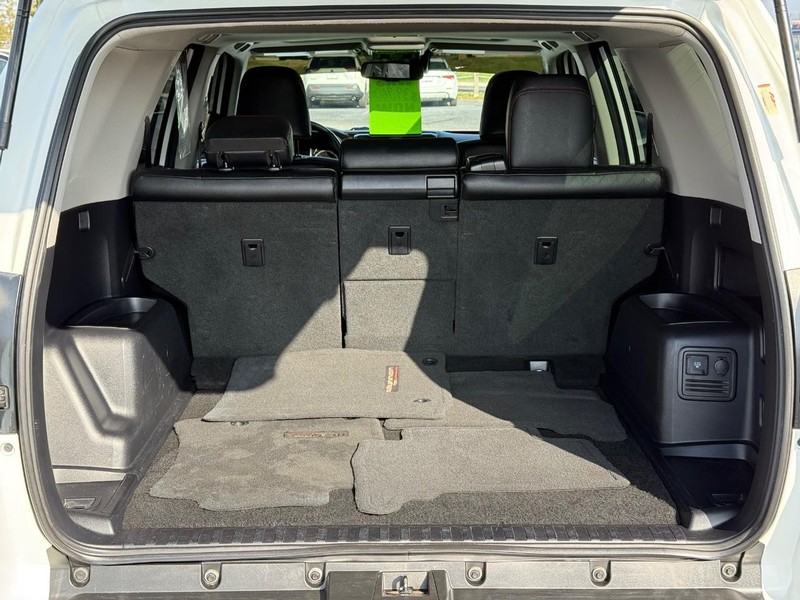 Toyota 4Runner Vehicle Image 07