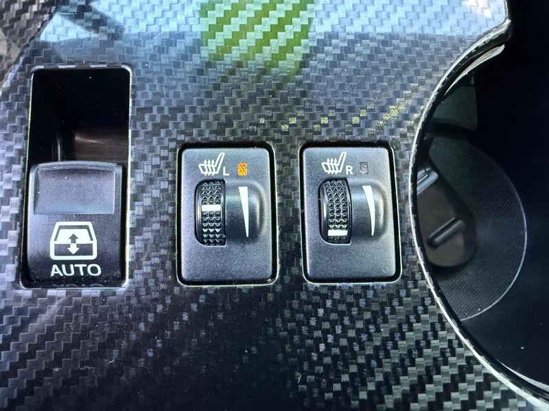 Toyota 4Runner Vehicle Image 16