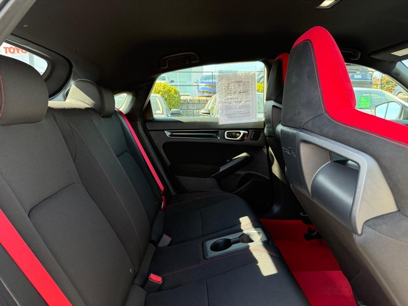 Honda Civic Type R Vehicle Image 10