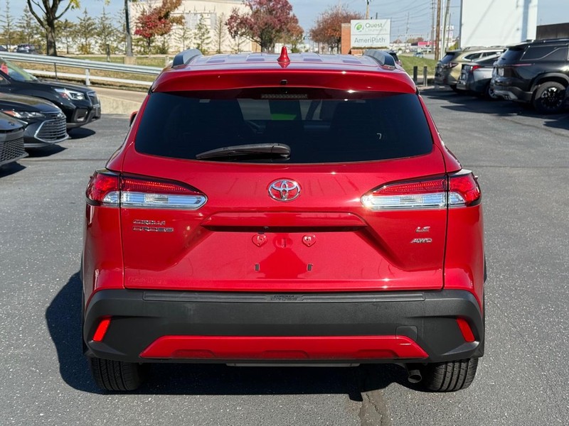 Toyota Corolla Cross Vehicle Image 04