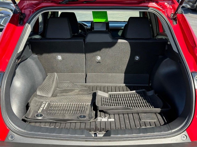 Toyota Corolla Cross Vehicle Image 07