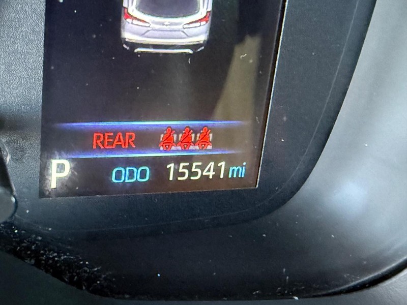 Toyota Corolla Cross Vehicle Image 24