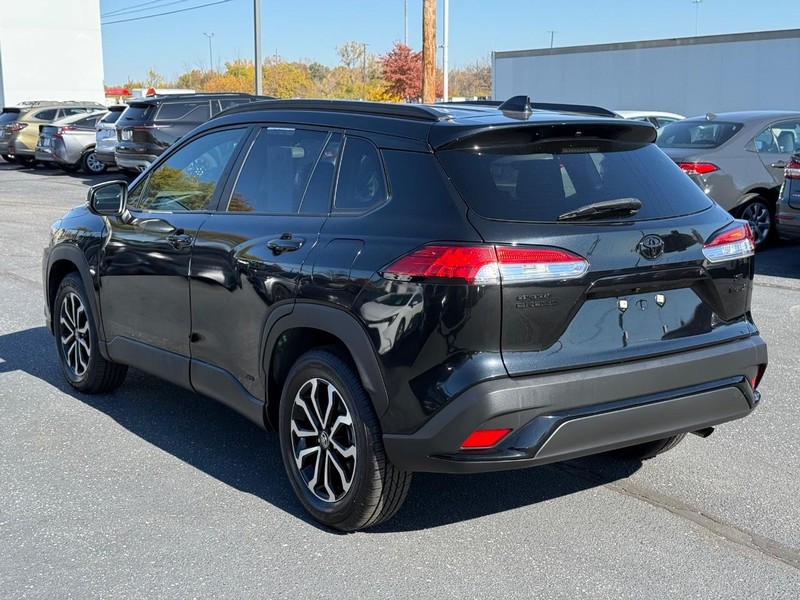 Toyota Corolla Cross Vehicle Image 05