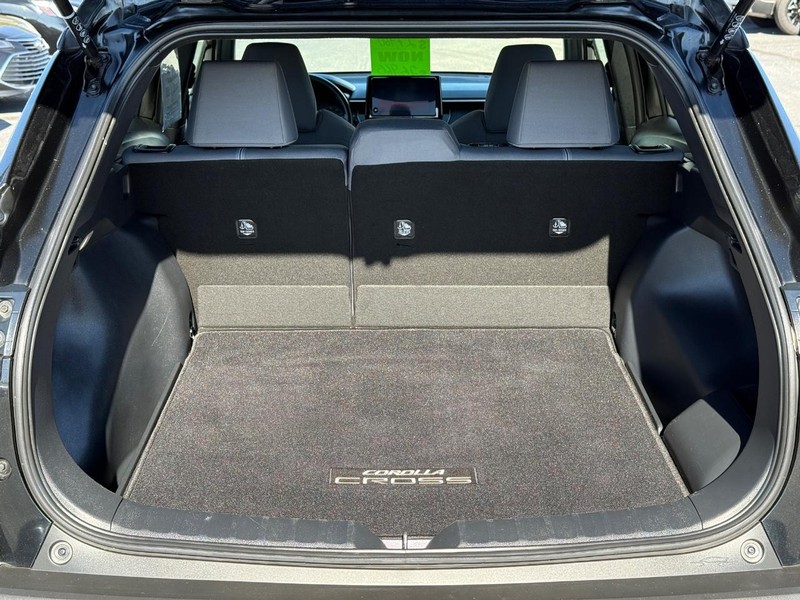 Toyota Corolla Cross Vehicle Image 07