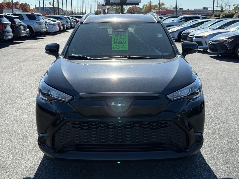 Toyota Corolla Cross Vehicle Image 09