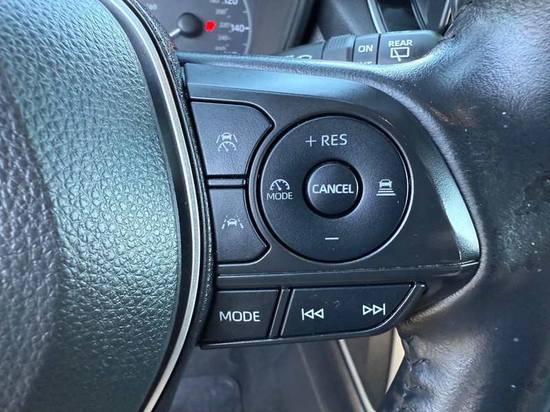 Toyota Corolla Cross Vehicle Image 14