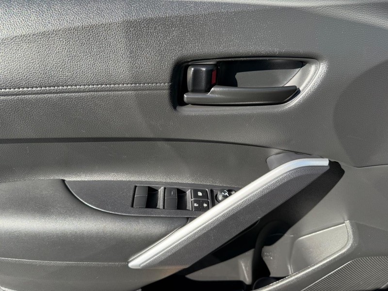 Toyota Corolla Cross Vehicle Image 23