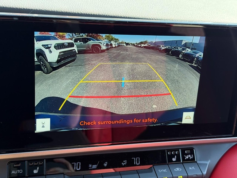 Toyota Camry Vehicle Image 13