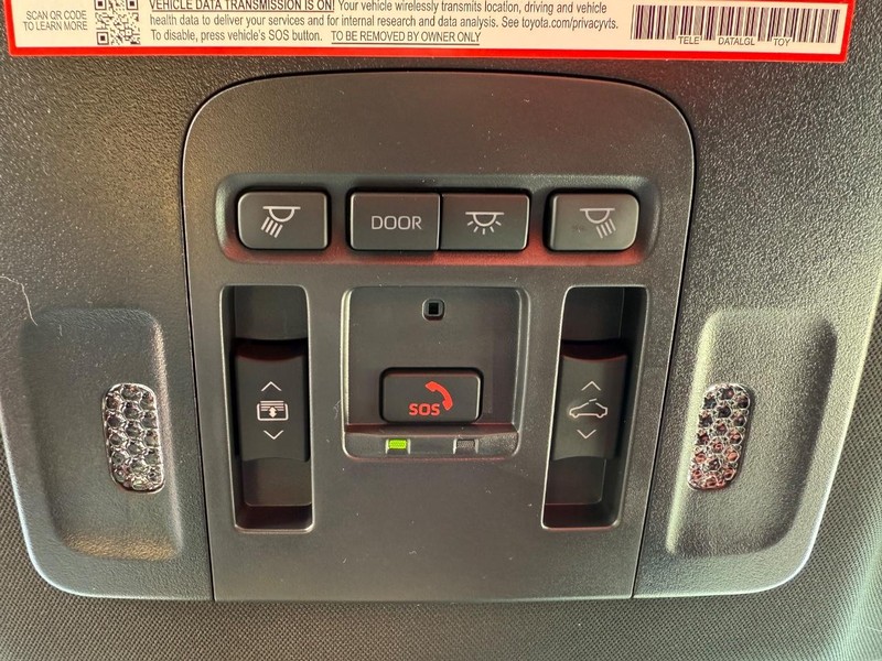 Toyota Camry Vehicle Image 16