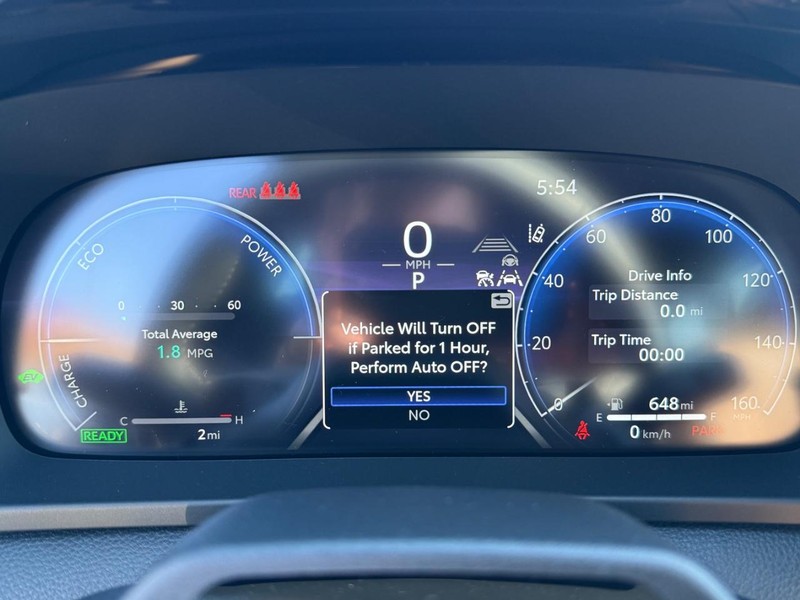 Toyota Crown Signia Vehicle Image 18