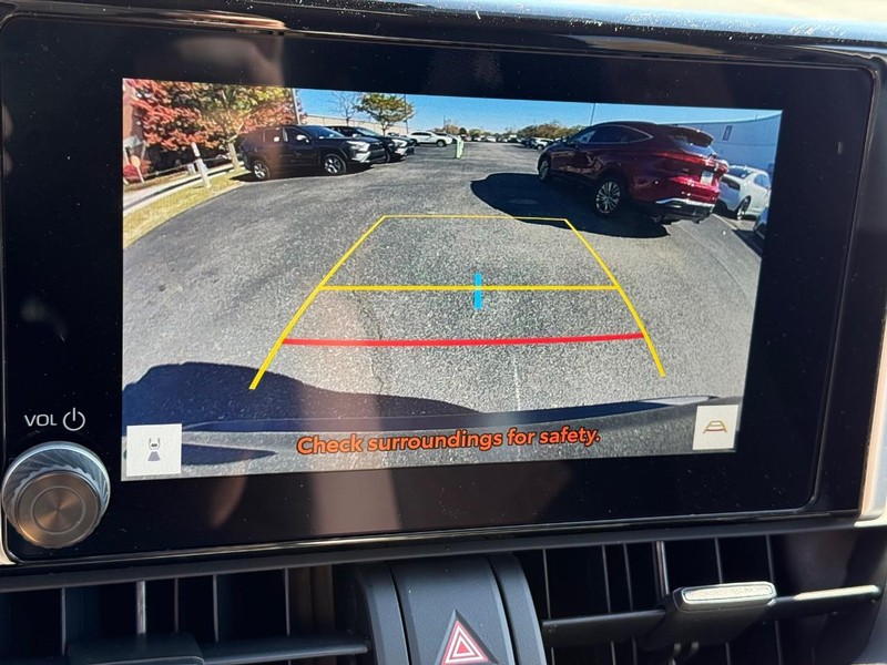 Toyota RAV4 Vehicle Image 11