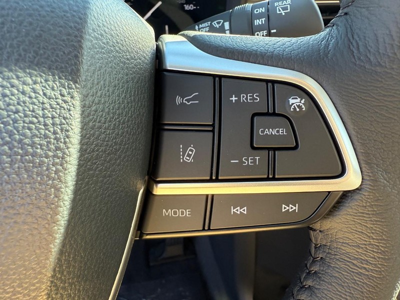 Toyota Sienna Vehicle Image 10