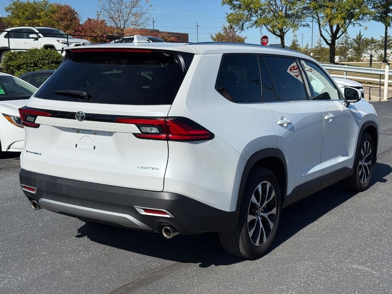 Toyota Grand Highlander Vehicle Image 03