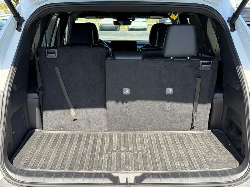 Toyota Grand Highlander Vehicle Image 07