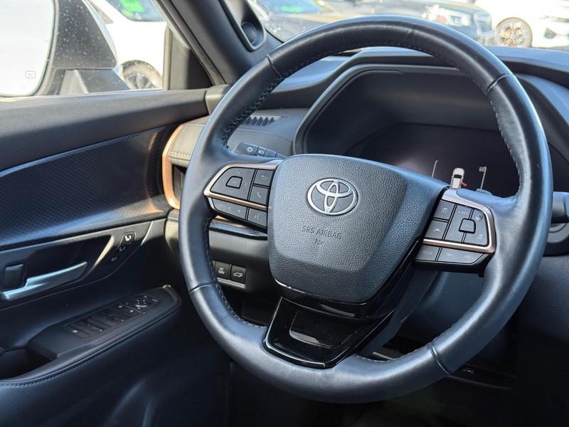 Toyota Grand Highlander Vehicle Image 14