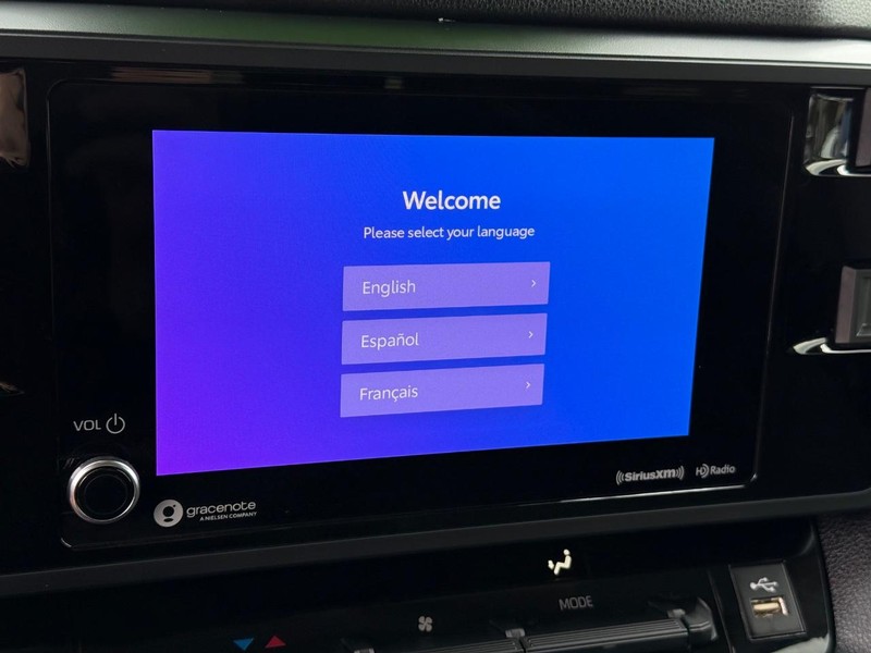 Toyota Tundra 4WD Vehicle Image 16